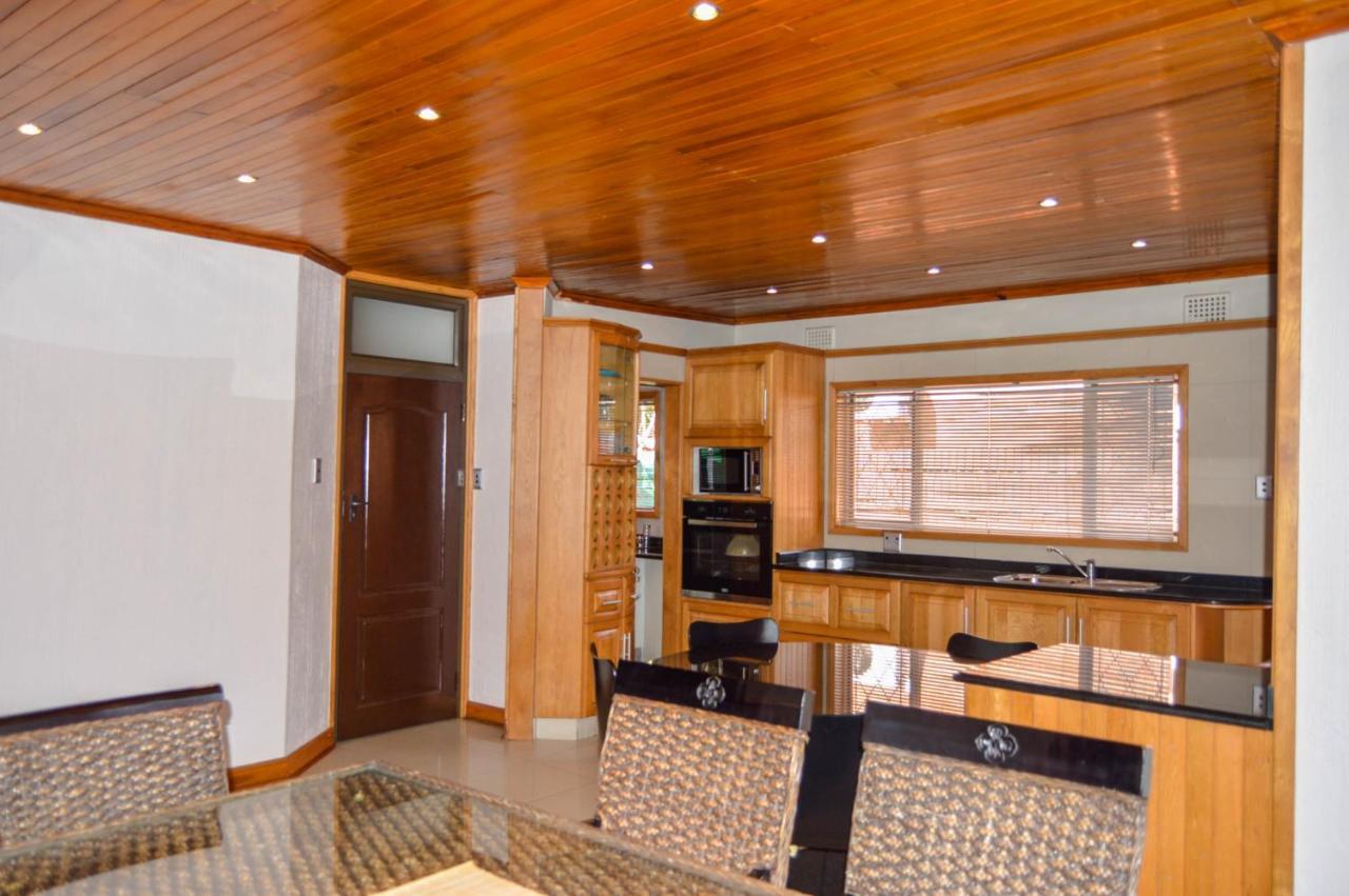 Emangunini Guest House Richards Bay Dış mekan fotoğraf
