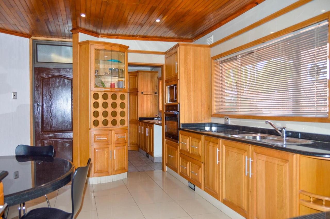 Emangunini Guest House Richards Bay Dış mekan fotoğraf
